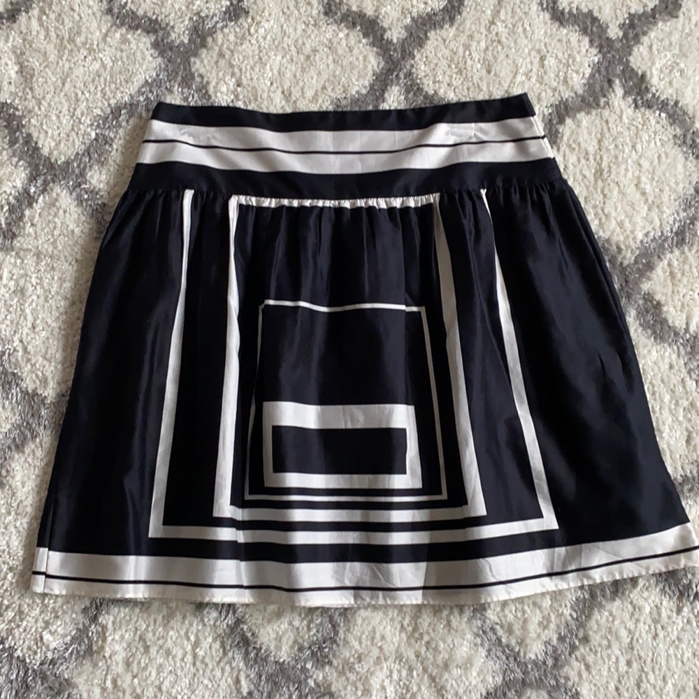Campaigne abstract black and white skirt